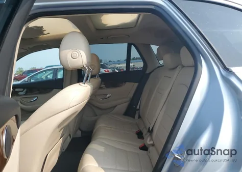 2016 Mercedes-Benz Glc 300 4Matic from USA, damaged, VIN WDC0G4KB2GF060249